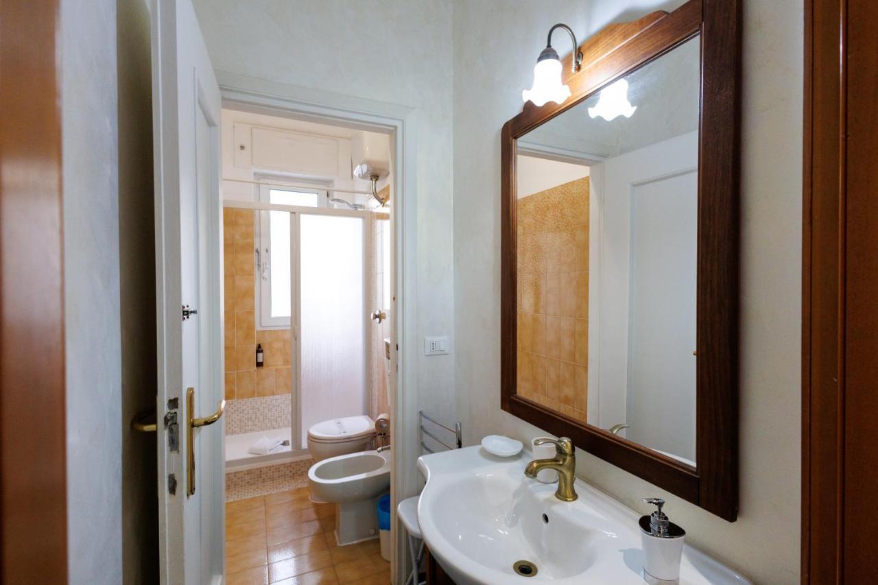 Casa Vittoria Di San Martino Affittacamere Genova Exterior foto